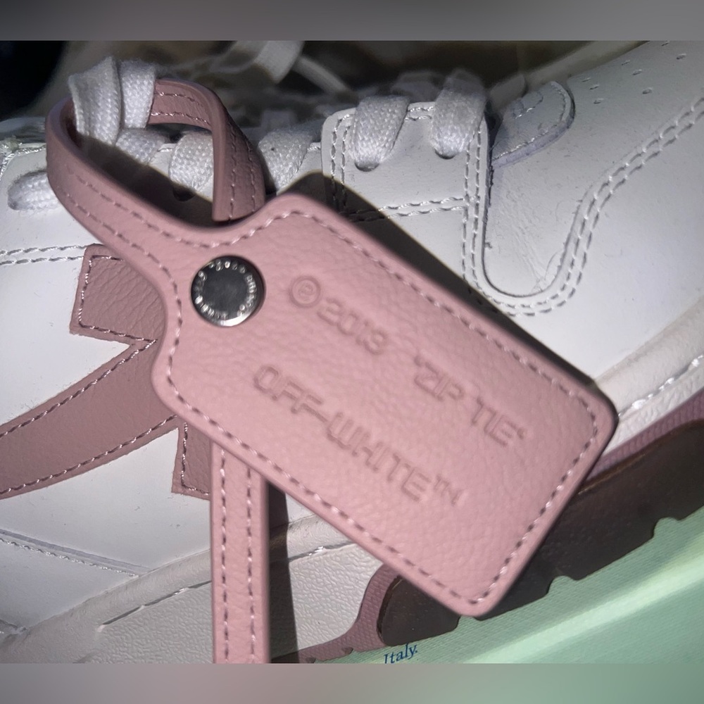 Off-White Out Of Office Calf leather sneakers - Picture 5 of 13